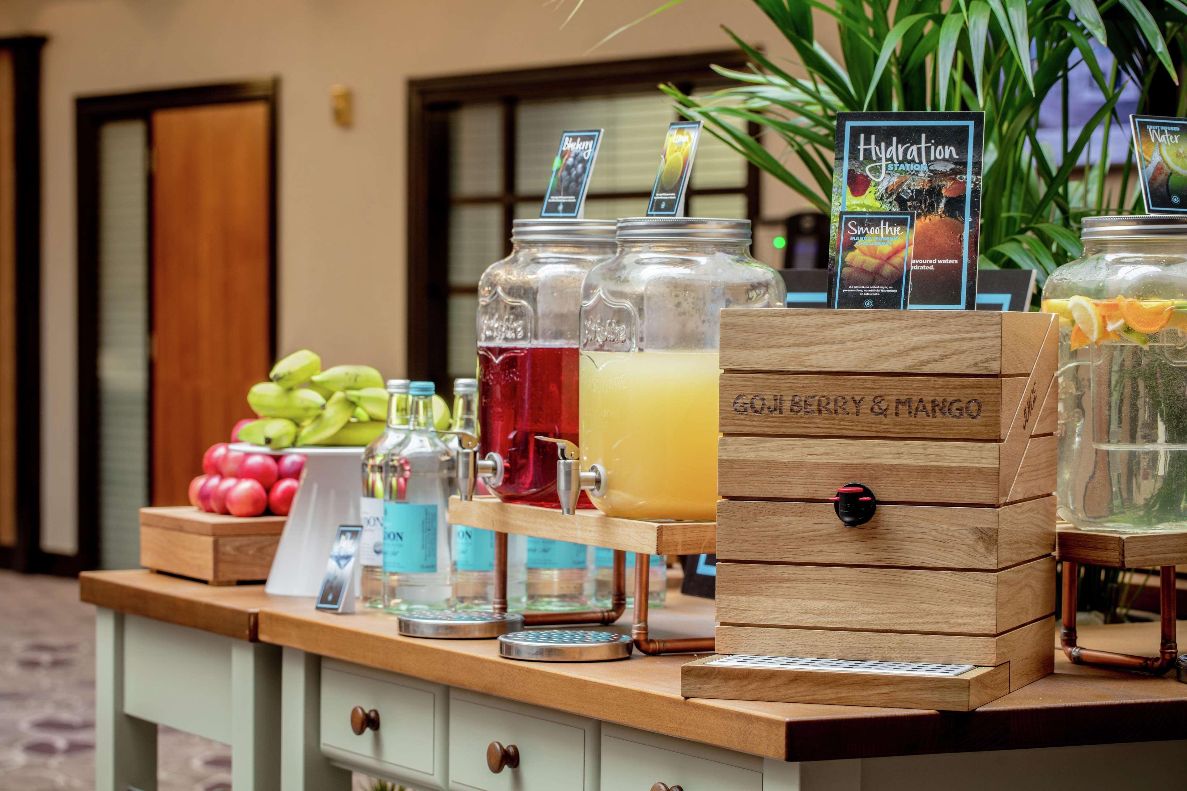 Hilton Cambridge City Centre Екстериор снимка