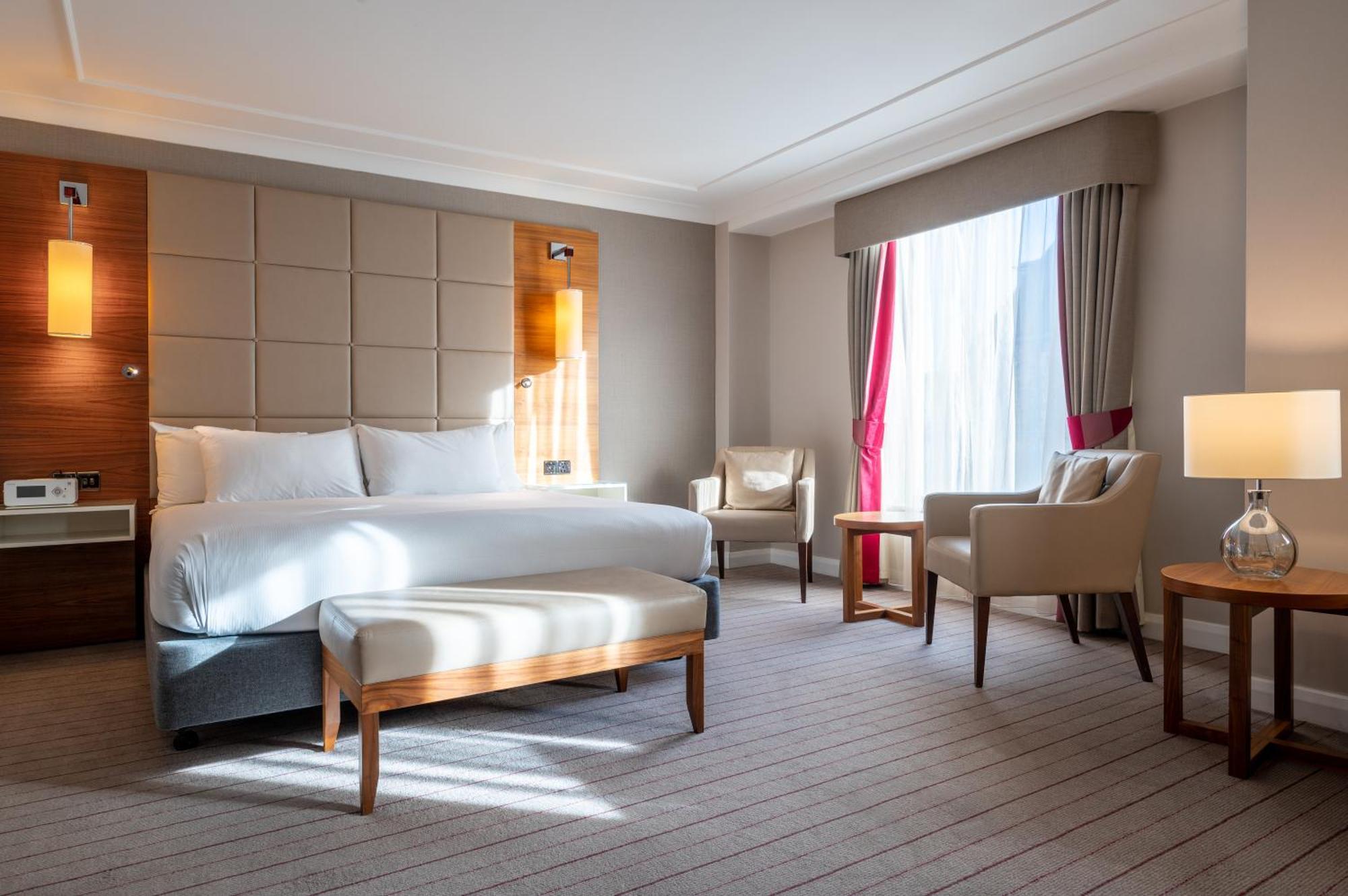 Hilton Cambridge City Centre Екстериор снимка