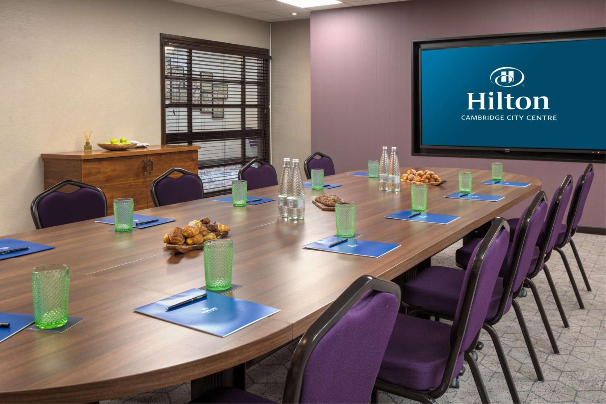 Hilton Cambridge City Centre Екстериор снимка
