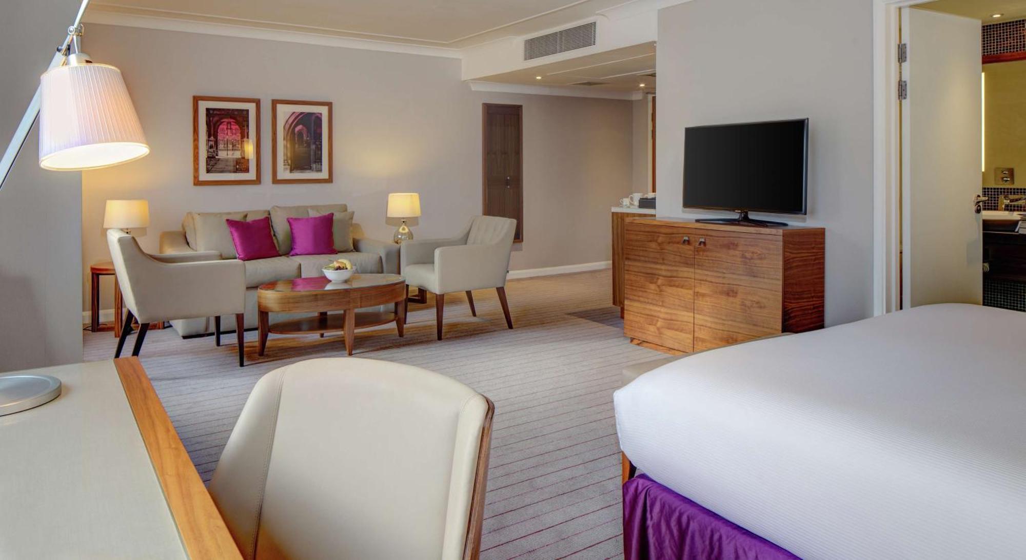 Hilton Cambridge City Centre Екстериор снимка